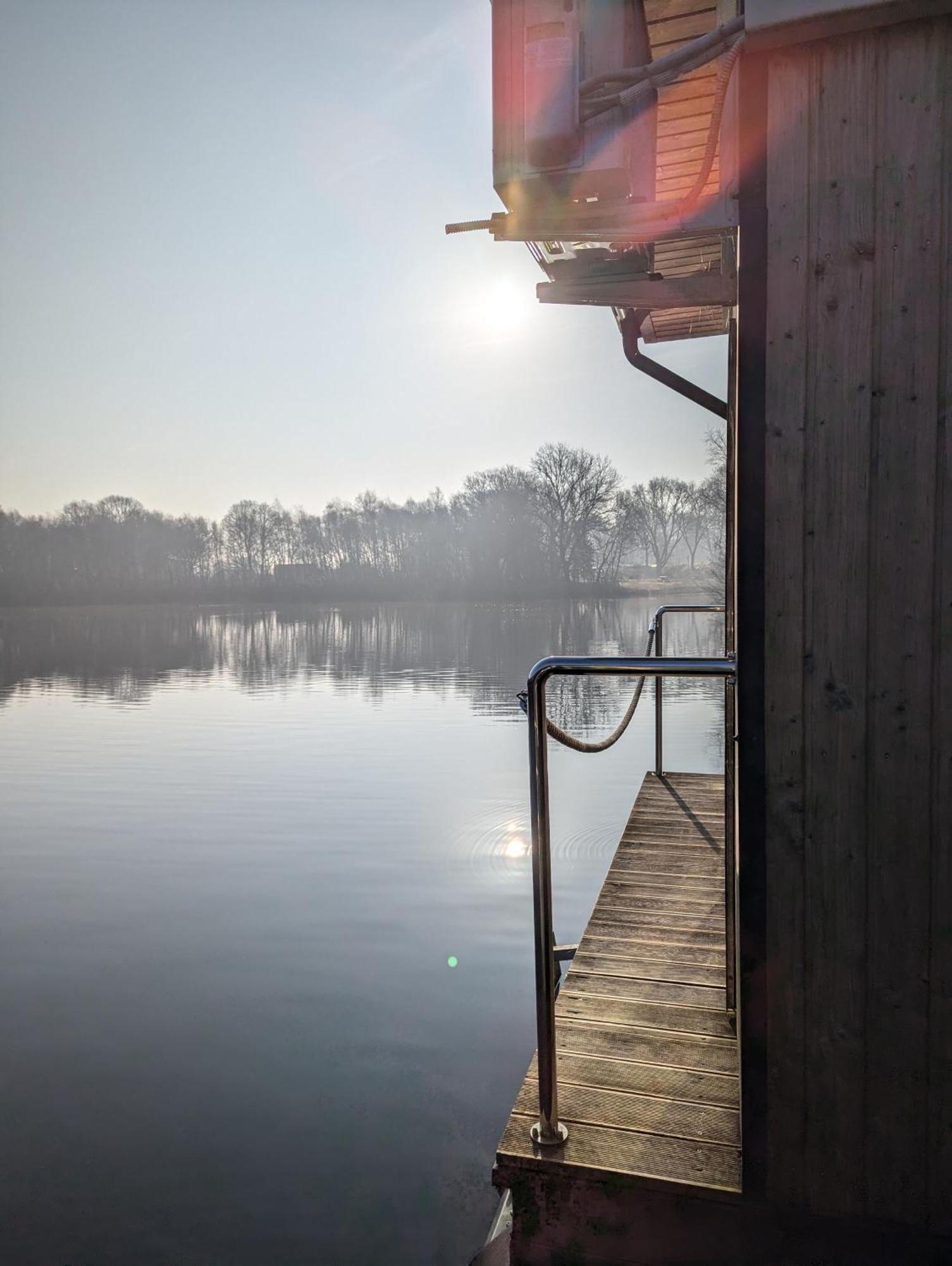 Hausboot Lena Hotel Papenburg Exterior photo